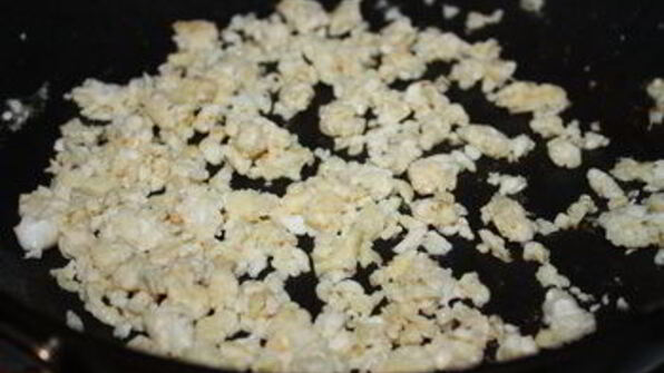 китайский жареный рис с курицей