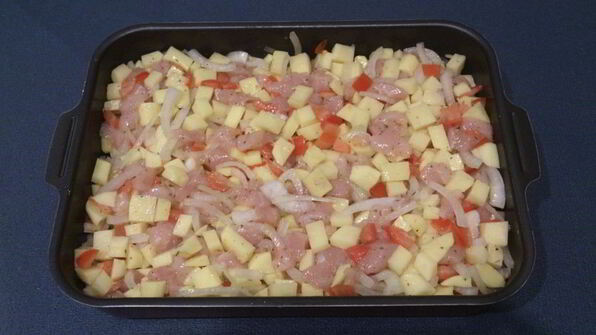 молодой картофель с курицей