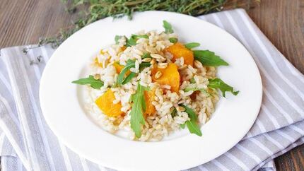 Нешлифованный рис с запеченной тыквой