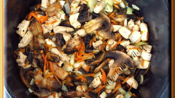 рис с курицей и шампиньонами