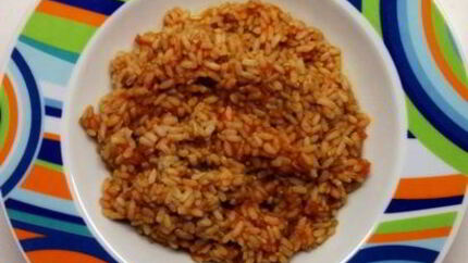 Рис с тушенкой в мультиварке