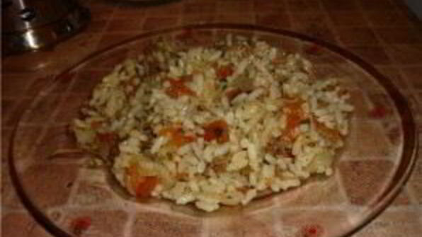 рис с тушенкой в мультиварке