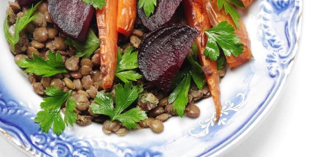 Рецепт запеченных овощей и чечевица под соусом айоли