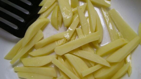 жареная картошка с шампиньонами и луком