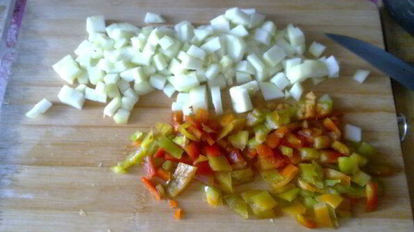 жареный картофель с кабачком