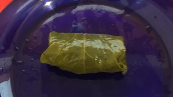 долма — голубцы в виноградных листьях