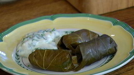 Долма с кускусом и вялеными помидорами