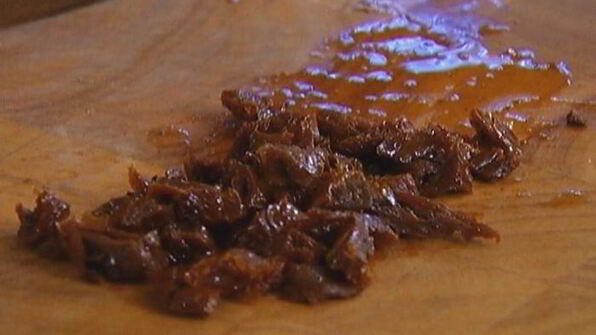 долма с кускусом и вялеными помидорами