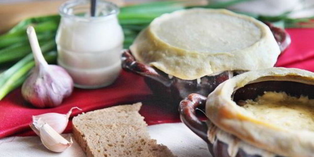 Рецепт грибов в горшочке со сметаной