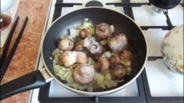 грибы в сливочном соусе