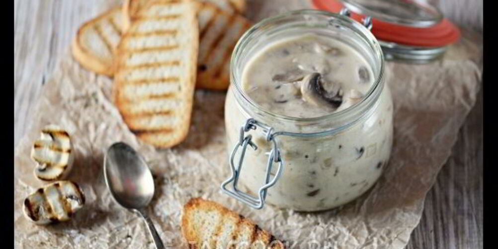 Рецепт грибов в сметанном соусе