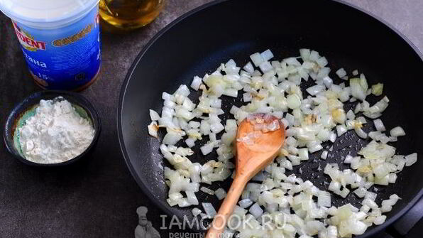 грибы в сметанном соусе