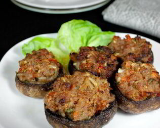 Шампиньоны, фаршированные мясом