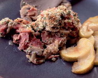 Шампиньоны с окороком