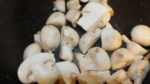 шампиньоны тушеные с овощами