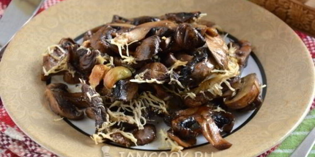 Рецепт шампиньонов, запеченных с сыром и чесноком