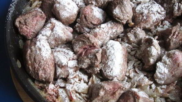 говяжий гуляш по-фламандски