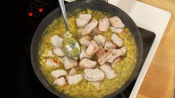 гуляш из индейки в кукурузном соусе