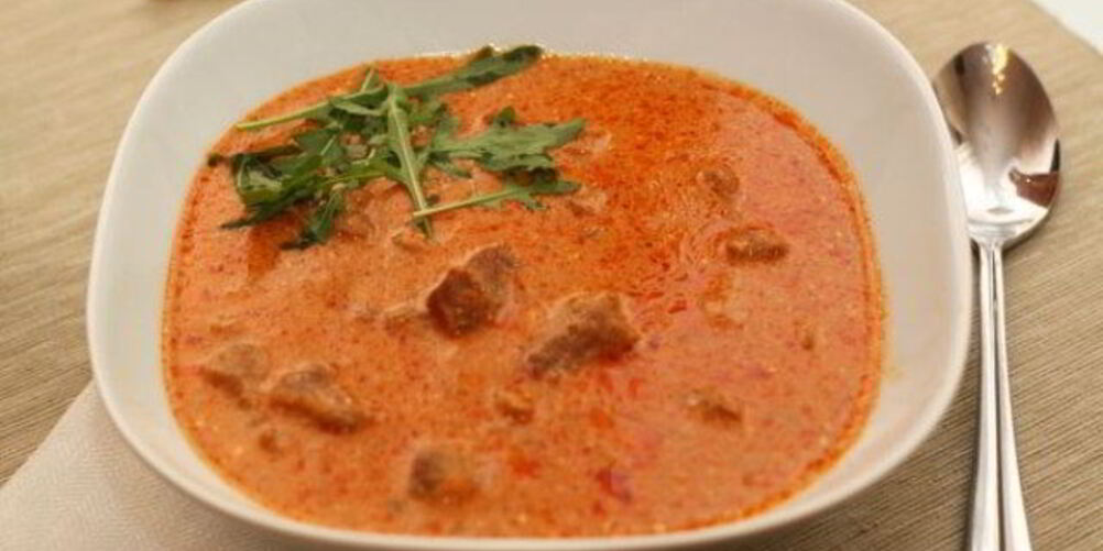 Рецепт гуляша из свинины с помидорами