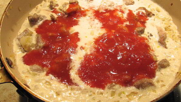 гуляш с паприкой