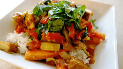 Гуляш соевый со сладким перцем