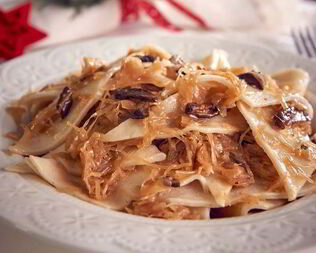 Клецки с квашеной капустой и грибами