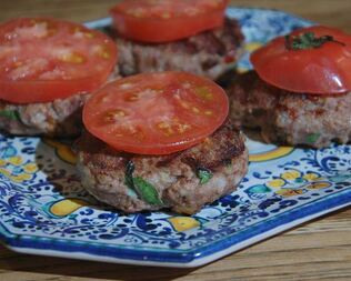 Домашние котлеты из ягнятины