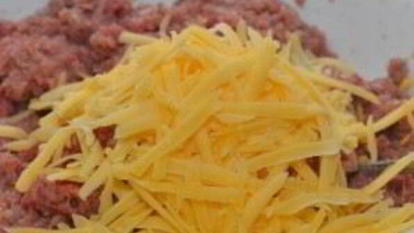говяжьи котлеты с сыром
