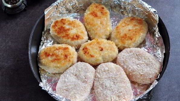 котлеты из куриного фарша в духовке