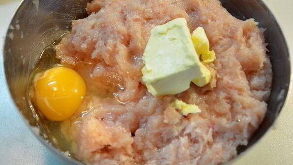 куриные котлеты с грибной начинкой