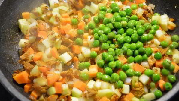 куриные котлеты с грибной начинкой