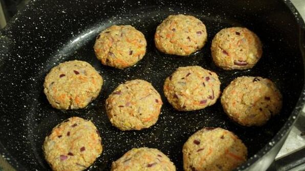 морковно-нутовые котлеты