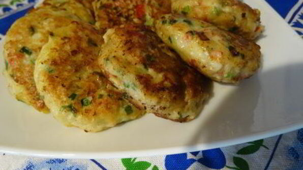 рыбные котлеты с крабовыми палочками