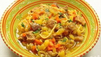 Лапша с говядиной и овощами