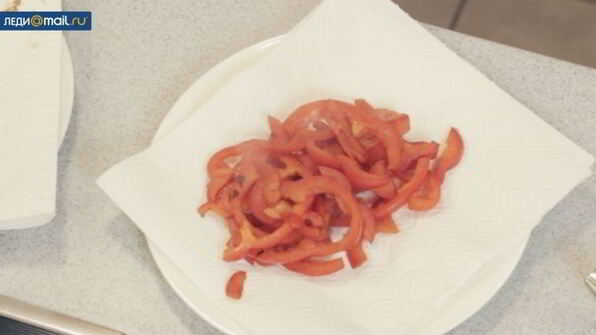 лапша с курицей и овощами