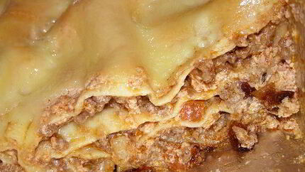 Лазанья под розовым соусом