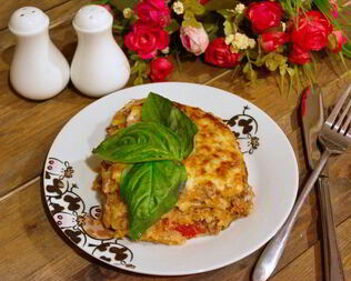 Лазанья под соусом Болоньезе
