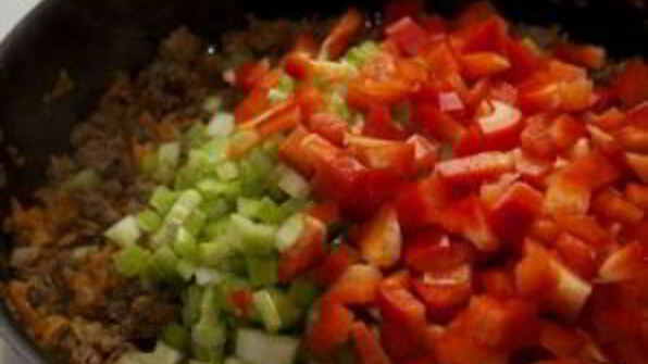 лазанья с фаршем и овощами