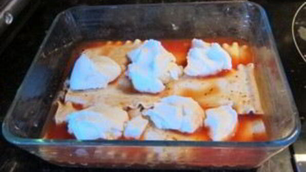 лазанья с курицей и помидорами