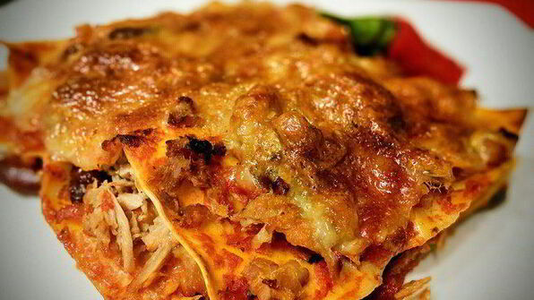 лазанья с тунцом арабиата