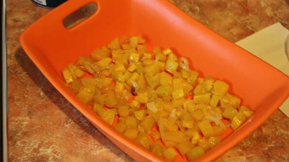 лазанья с тыквой и шпинатом под соусом из рикотты