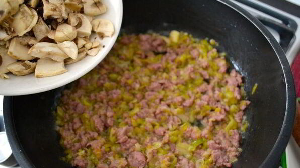 фаршированная запеченная паста