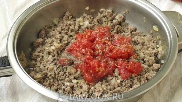 каннелони под соусом бешамель