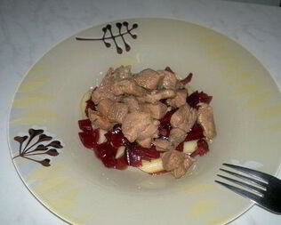 Красная паста с бедром индейки