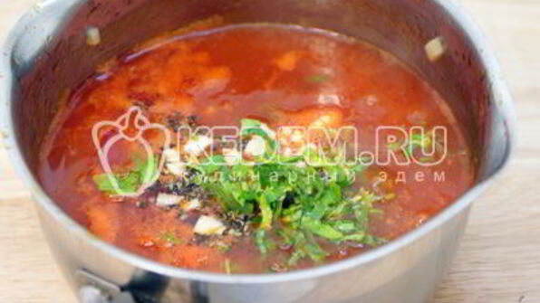 макароны перья с овощной подливой