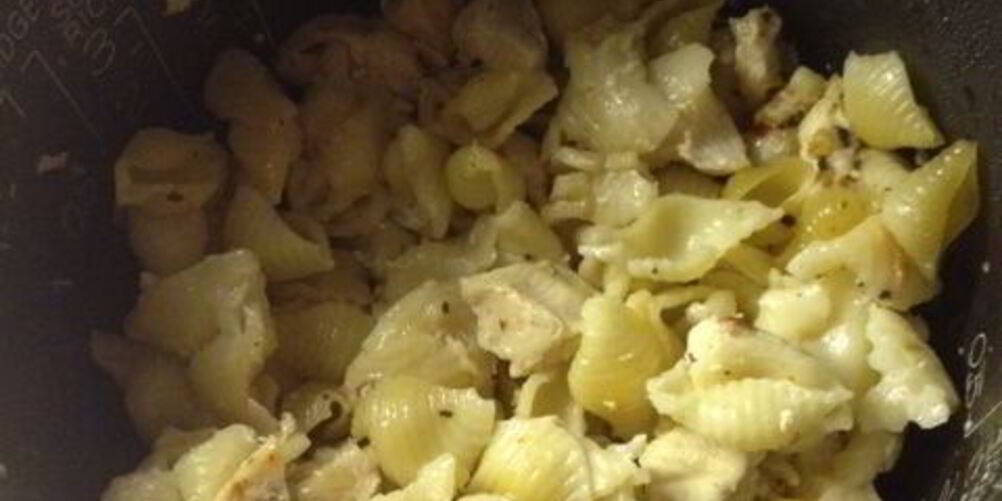 Рецепт макарон с куриными грудками в мультиварке