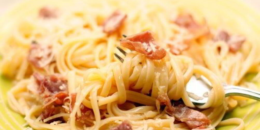 Рецепт макарон с ветчиной и сыром