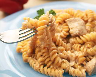 Паста с индейкой в сливочном соусе