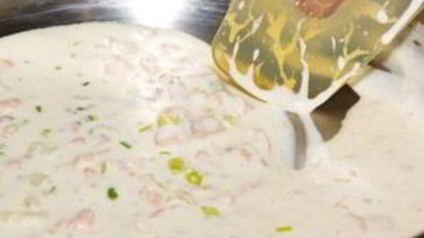 паста с красной рыбой и красной икрой