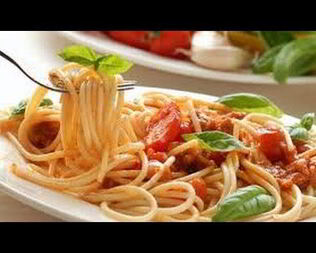 Паста с помидорами, анчоусами и чили